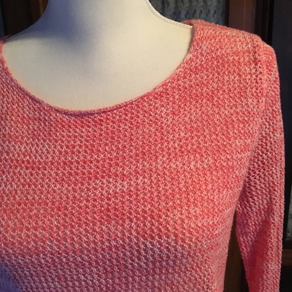 Old Navy Pink/Peach Pretty Summer Pullover Medium - Picture 3 of 7